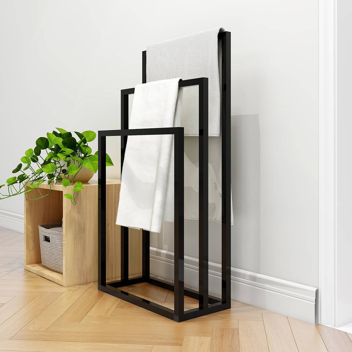 Metal 3-tier towel rack for bathroom storage