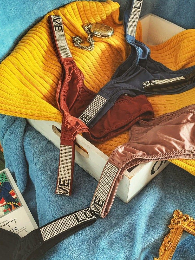 Sous-vêtements de sport et de fitness pour femmes, ceinture fine et brillante, rehaussant les hanches
