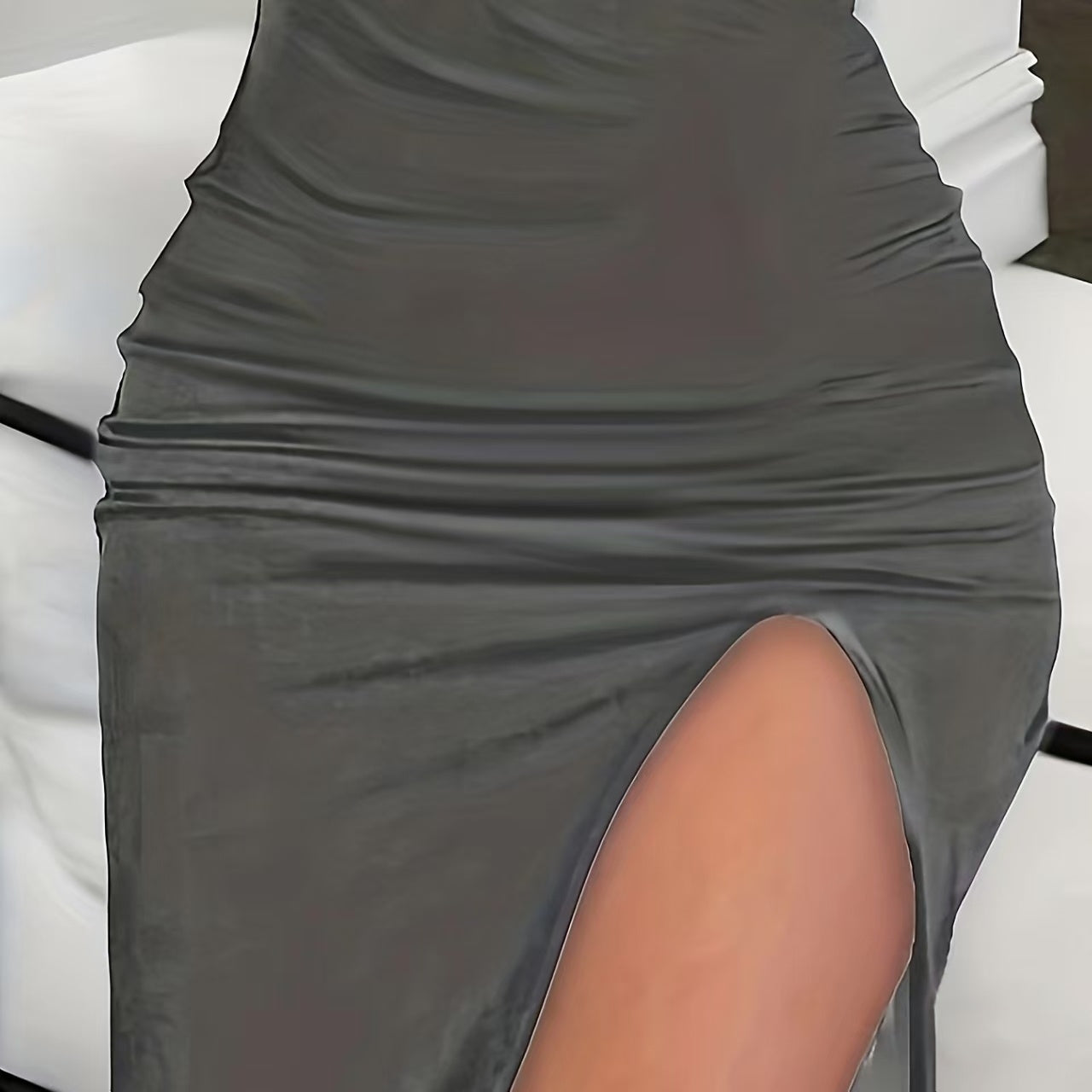 Women's Solid Color New Fashionable Metal Chain Hollow Chest Pleat Details Slit Design Sense Long Sexy Style Dress