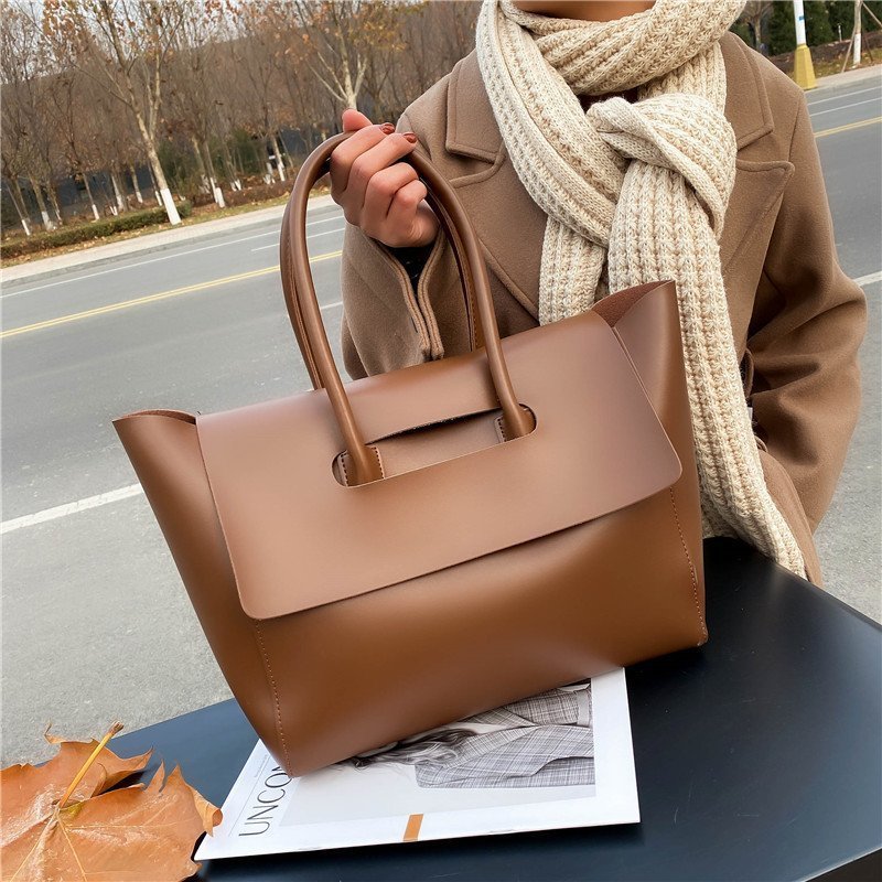 Women Shoulder Bags Large Capacity Handbags /Simple Retro Tote Bags