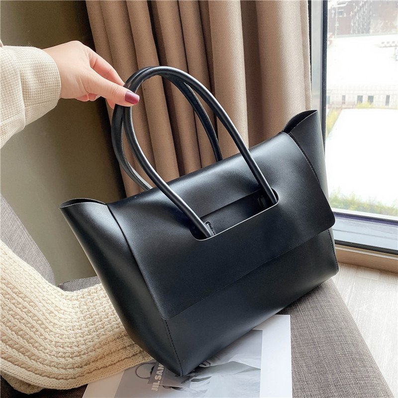 Women Shoulder Bags Large Capacity Handbags /Simple Retro Tote Bags