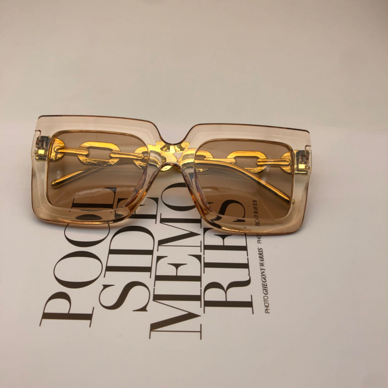 Lunettes de soleil carrées à chaîne, style rétro, personnalisées, tendance, pour femmes