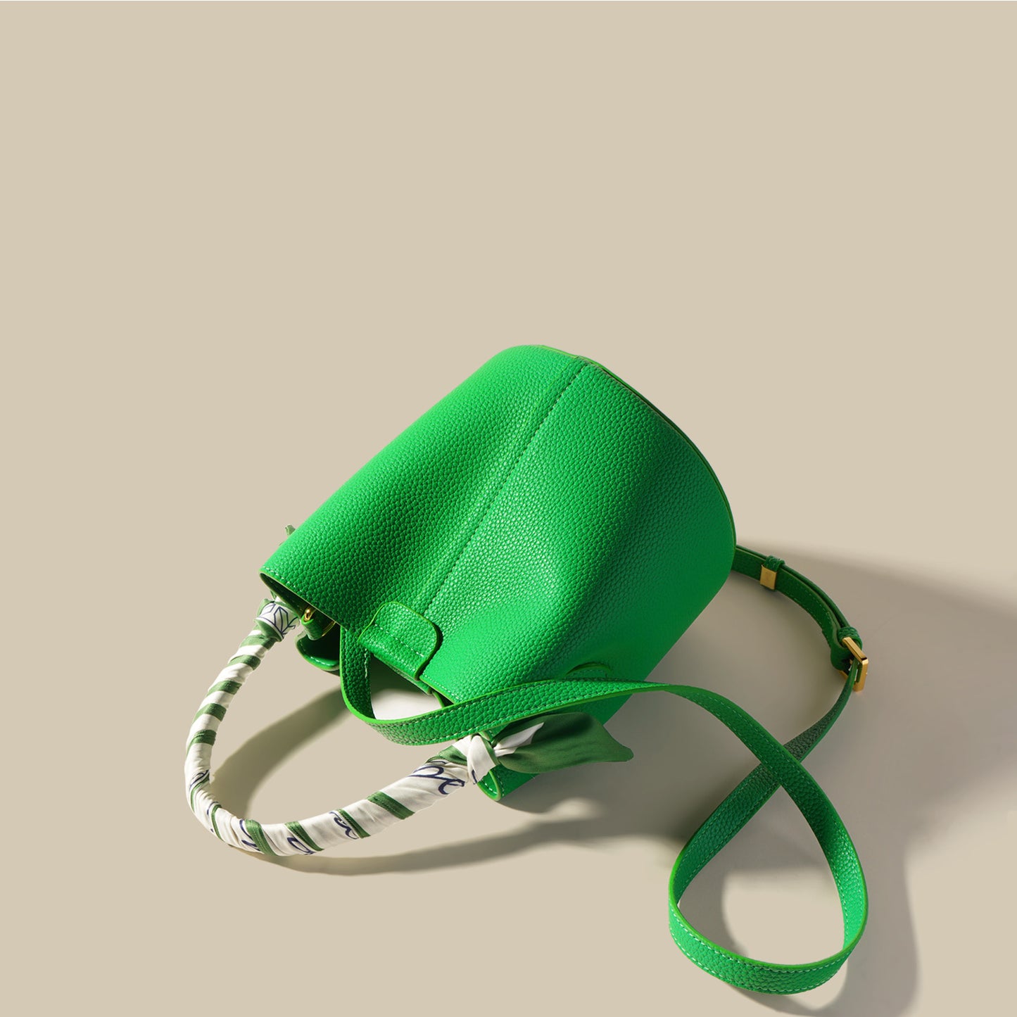 Sacs seau en cuir véritable à texture avancée pour femmes