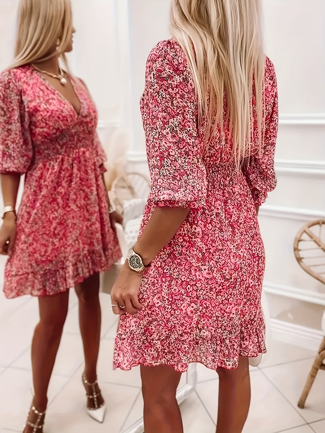 Robe imprimée à col en V avec manches et taille à volants - Design exquis et élégant pour les femmes - Parfait pour les vêtements pour femmes au printemps et en automne.